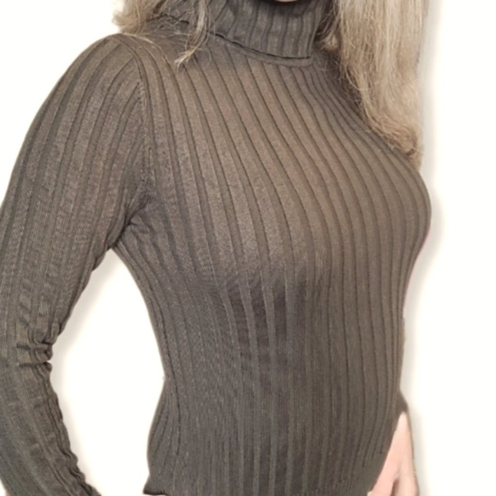 SFW Long Sleeve Ribbed Turtleneck Size XS